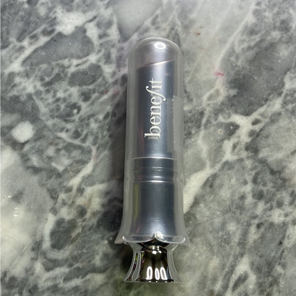 Benefit‎ Moisturizing Tinted Lip Balm Berry